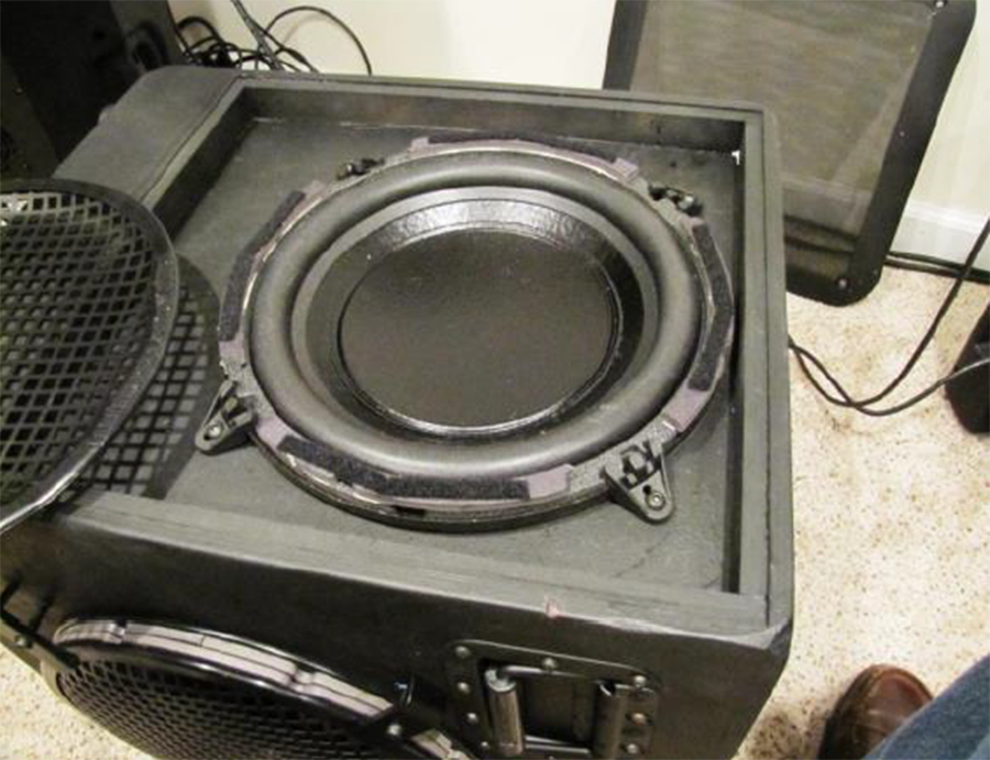 Passive radiator subwoofer store design