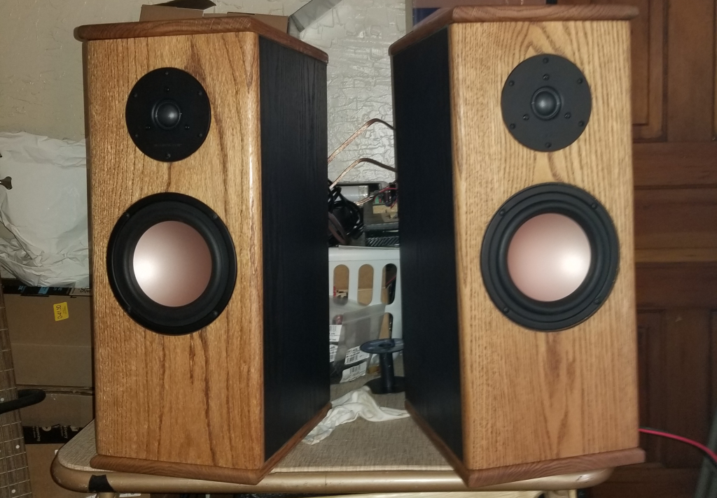 HIVI MONITORS