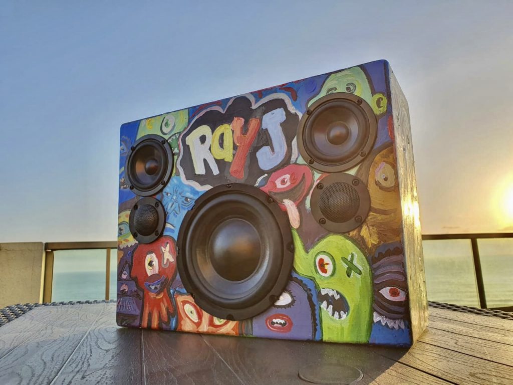 Custom Painted Blast Box 200w