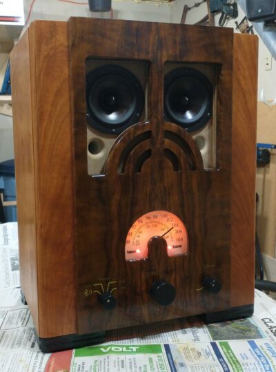 Bluetooth/AM/FM Art Deco Radio